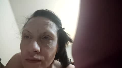 justjenn193315 online show from 07-05-26, 05:25
