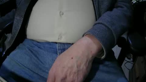 Snapshot of justme39057 chatting on 10-29-25, 06:09 Justme39057 online show from 10-29-25, 06:09