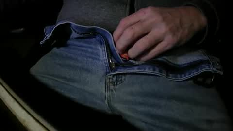 Snapshot of justme39057 chatting on 11-17-25, 07:52 Justme39057 online show from 11-17-25, 07:52