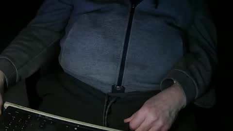 Snapshot of justme39057 chatting on 02-11-26, 05:07 Justme39057 online show from 02-11-26, 05:07