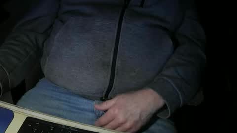 Snapshot of justme39057 chatting on 02-12-26, 06:47 Justme39057 online show from 02-12-26, 06:47