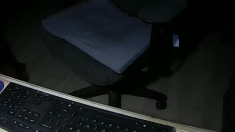 Snapshot of justme39057 chatting on 02-19-26, 05:20 Justme39057 online show from 02-19-26, 05:20