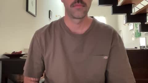 Snapshot of justmeandyou00 chatting on 09-18-25, 07:43 justmeandyou00 online show from 09-18-25, 07:43