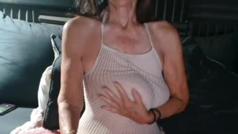 Bev aka Diamond online show from 06-06-26, 10:20