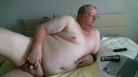 Snapshot of justmedm64 chatting on 01-14-25, 03:57 justmedm64 online show from 01-14-25, 03:57