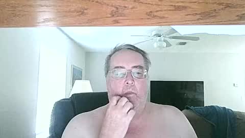 Snapshot of justmedm64 chatting on 02-23-25, 06:56 justmedm64 online show from 02-23-25, 06:56