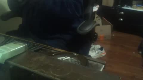 justmeohio online show from 12-17-25, 02:50