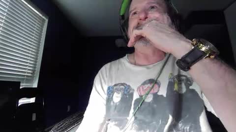 Snapshot of justmetool chatting on 02-22-26, 01:31 Tool online show from 02-22-26, 01:31