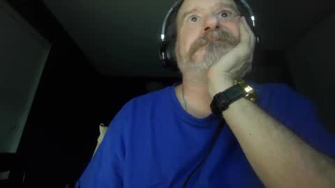 Snapshot of justmetool chatting on 05-27-26, 05:15 Tool online show from 05-27-26, 05:15
