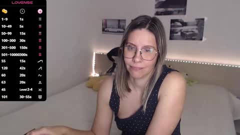 Julie online show from 11-14-25, 05:11