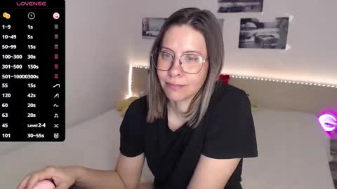 Julie online show from 04-23-26, 04:14