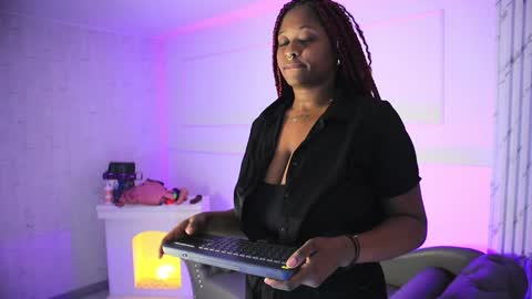 Snapshot of justnala_ chatting on 01-07-25, 10:22 Nala online show from 01-07-25, 10:22