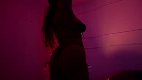 Snapshot of justnala_ chatting on 01-16-25, 04:07 Nala online show from 01-16-25, 04:07