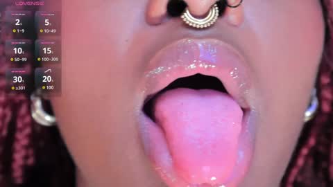 Snapshot of justnala_ chatting on 01-20-25, 10:59 Nala online show from 01-20-25, 10:59