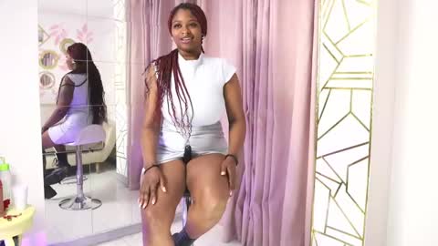 Snapshot of justnala_ chatting on 02-21-25, 04:07 Nala online show from 02-21-25, 04:07