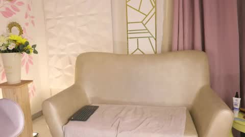 Snapshot of justnala_ chatting on 03-04-25, 04:17 Nala online show from 03-04-25, 04:17