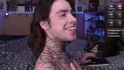 Snapshot of juuzou_kit chatting on 03-08-26, 07:39 Juuzou hehim u can call me Juz online show from 03-08-26, 07:39