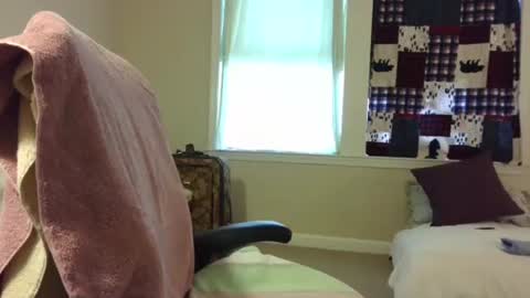 Wolf online show from 03-03-25, 02:04