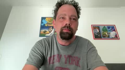 Snapshot of k1sexboy chatting on 06-01-26, 06:37 niceoregano online show from 06-01-26, 06:37