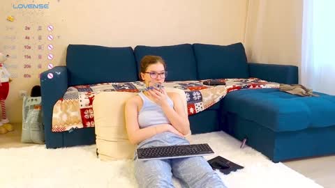 Snapshot of k1tty_cute chatting on 12-10-24, 05:39 KITTY AND NICK Broadcast start time 10 am and 10 pm Moscow time online show from 12-10-24, 05:39