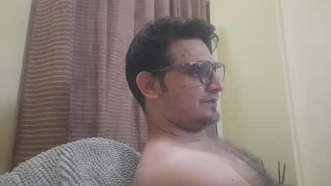 Snapshot of k9cat chatting on 12-19-25, 09:33 k9cat online show from 12-19-25, 09:33