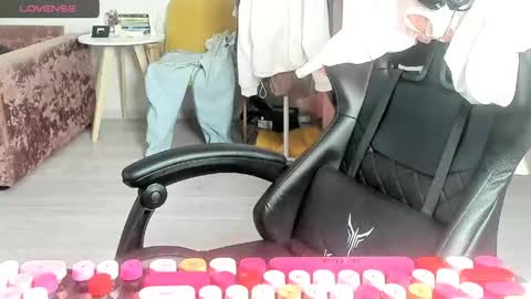 Alice online show from 04-19-26, 04:34