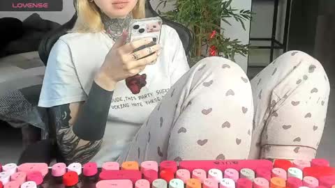Alice online show from 05-08-26, 05:35