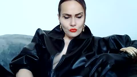 k_queen36 online show from 05-12-26, 11:07