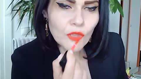 k_queen36 online show from 06-12-26, 10:25