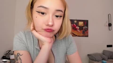 Kaoru online show from 05-26-26, 01:07