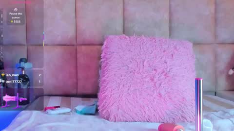 kaarol01 online show from 01-10-26, 07:04