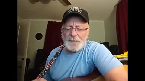 kabriggs136 online show from 04-21-26, 01:42