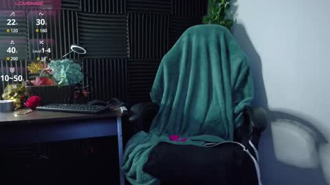 Snapshot of kad_kad chatting on 02-21-25, 02:27 Kanela online show from 02-21-25, 02:27