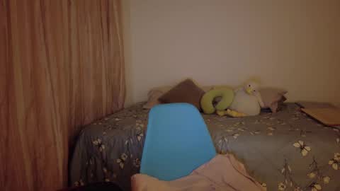 Snapshot of kad_kad chatting on 10-18-25, 12:02 Kanela online show from 10-18-25, 12:02