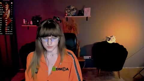 kaela_spell_ online show from 10-21-25, 07:47