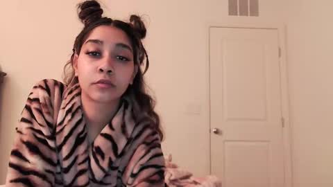 Snapshot of kaelagreen chatting on 01-18-26, 10:52 kaelagreen online show from 01-18-26, 10:52