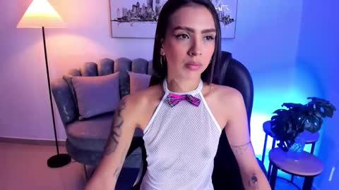 Snapshot of kaelith_belle chatting on 02-04-26, 11:49 kaeliyh online show from 02-04-26, 11:49