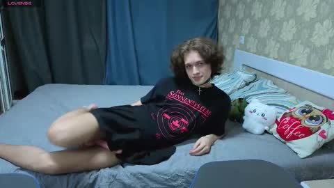 Snapshot of kai_sushi chatting on 03-25-26, 09:21 Kai online show from 03-25-26, 09:21