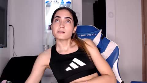 Snapshot of kaiadelrioo chatting on 03-11-26, 01:22 KaiaDelRio online show from 03-11-26, 01:22