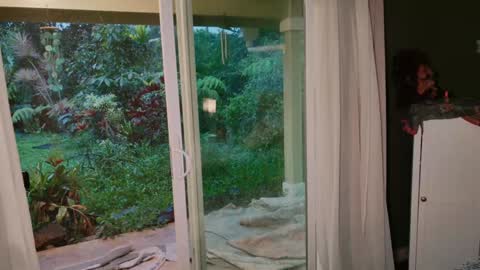 Snapshot of kaileeshy chatting on 01-06-26, 03:43 Kailee Smile online show from 01-06-26, 03:43