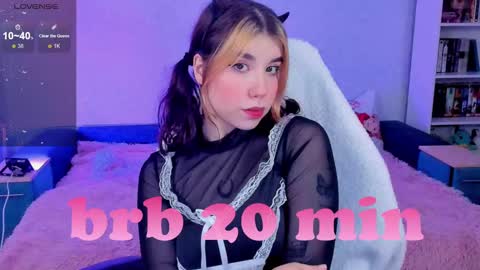 Snapshot of kailey_harris chatting on 02-23-25, 01:32 Kailey NONUDE online show from 02-23-25, 01:32