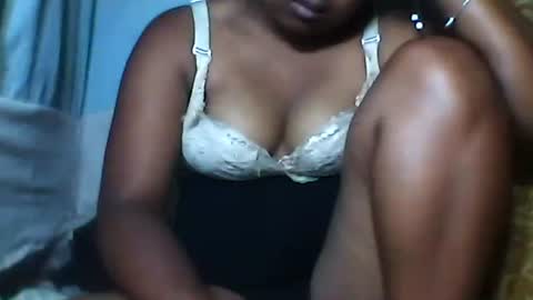 Snapshot of kaillah chatting on 11-06-25, 07:20 kaillah online show from 11-06-25, 07:20