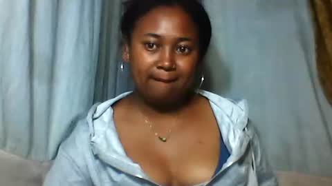 Snapshot of kaillah chatting on 11-17-25, 06:14 kaillah online show from 11-17-25, 06:14