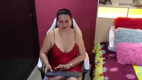 Snapshot of kaily_jonness chatting on 10-15-25, 10:43 kaily jonness online show from 10-15-25, 10:43