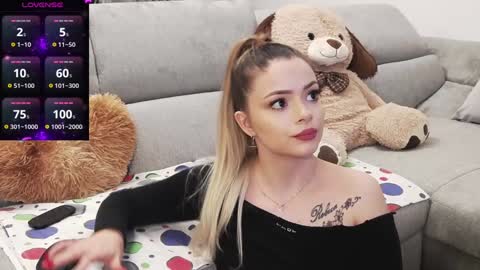 Snapshot of kailyn_moen01 chatting on 01-18-25, 08:30 Kailyn online show from 01-18-25, 08:30