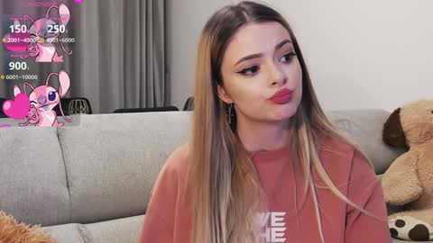 Snapshot of kailyn_moen01 chatting on 01-26-25, 12:37 Kailyn online show from 01-26-25, 12:37