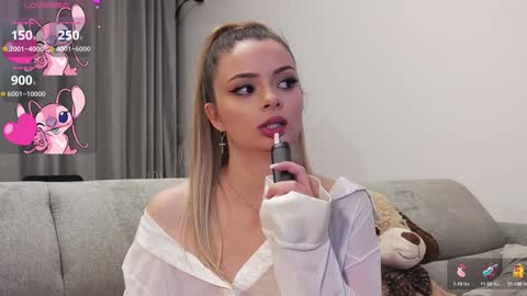 Snapshot of kailyn_moen01 chatting on 01-27-25, 12:01 Kailyn online show from 01-27-25, 12:01