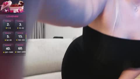 Snapshot of kailyn_moen01 chatting on 02-07-25, 12:53 Kailyn online show from 02-07-25, 12:53