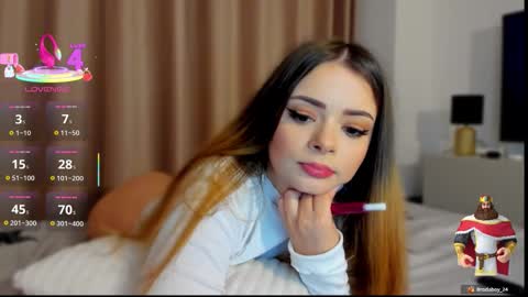 Snapshot of kailyn_moen01 chatting on 12-01-25, 12:15 Kailyn online show from 12-01-25, 12:15