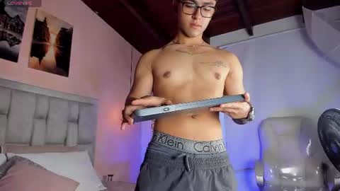 Snapshot of kairoxxx_ chatting on 07-11-26, 12:19 kairoxxx_ online show from 07-11-26, 12:19